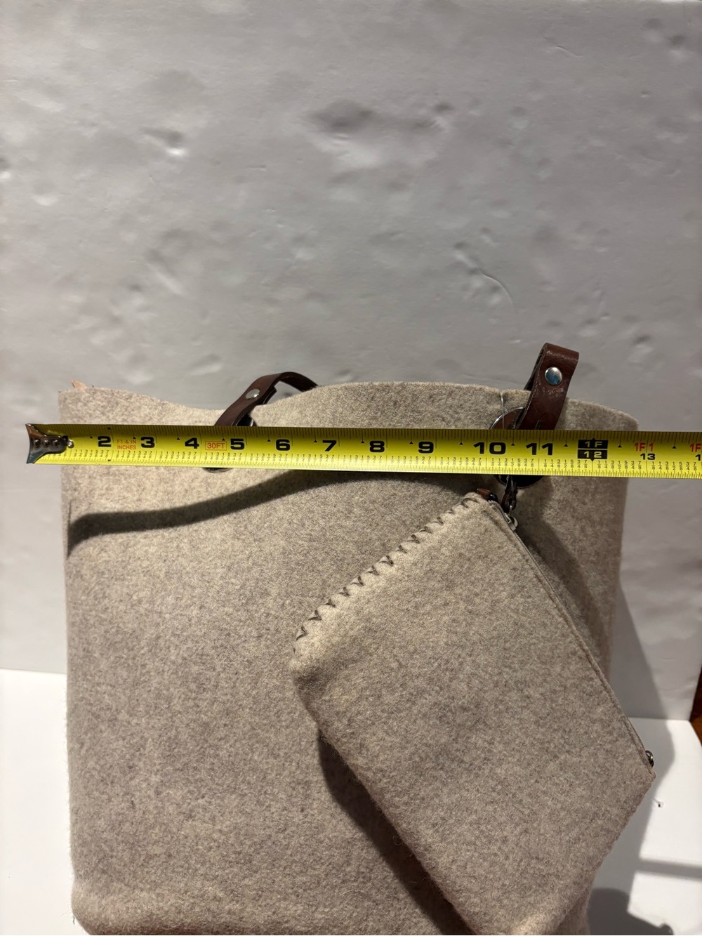 Banana Republic Cream Wool Blend Felt Shoulder Tote with wristlet. Classic! - Picture 6 of 11